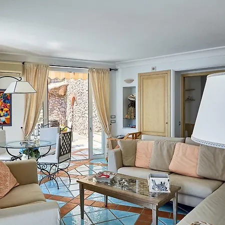 Leonardo Tatil Evi *