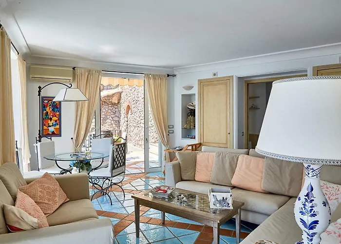 Leonardo Tatil Evi *